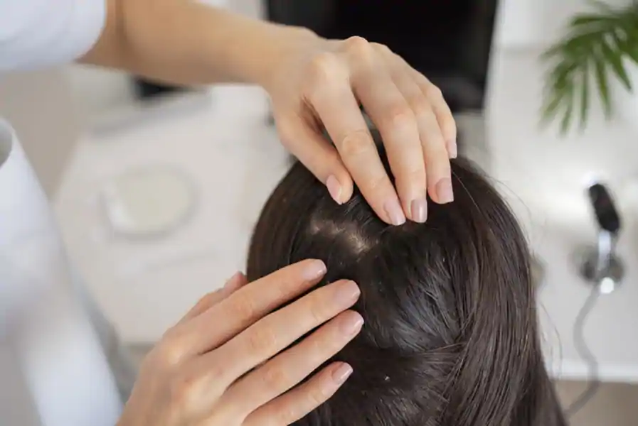 Beneficios tricología avanzada. Tratamiento caida del cabello en Zaragoza